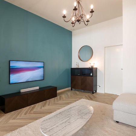 Beautiful Renovated Apartment In An Authentic Building Ostend Luaran gambar