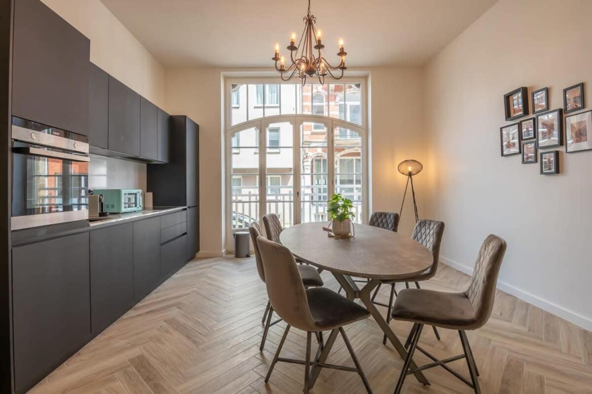 Beautiful Renovated Apartment In An Authentic Building Ostend Luaran gambar